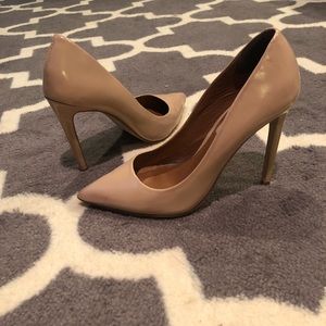 Nude pointed toe heels